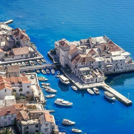 Ferienwohnung Apartman Luly Kaštela Exterior foto