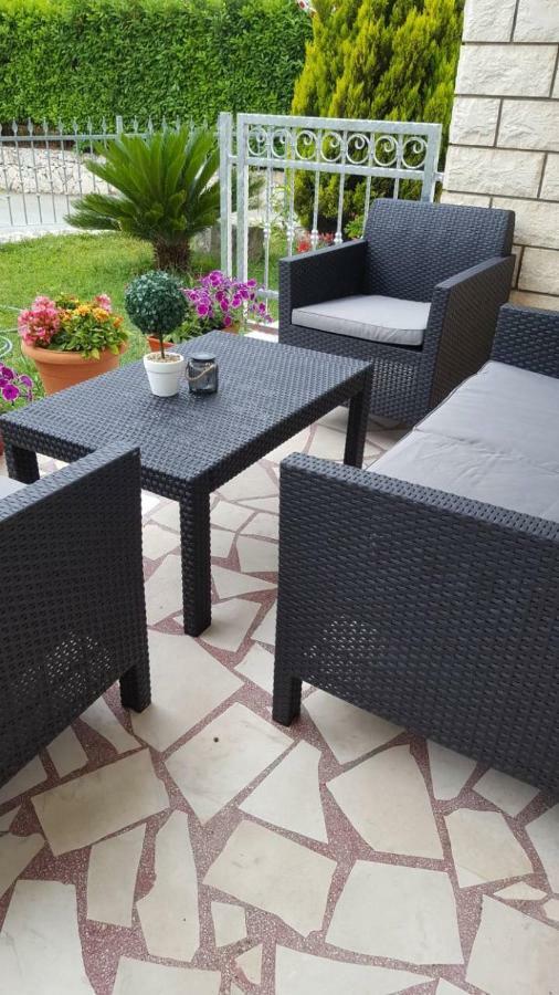 Ferienwohnung Apartman Luly Kaštela Exterior foto