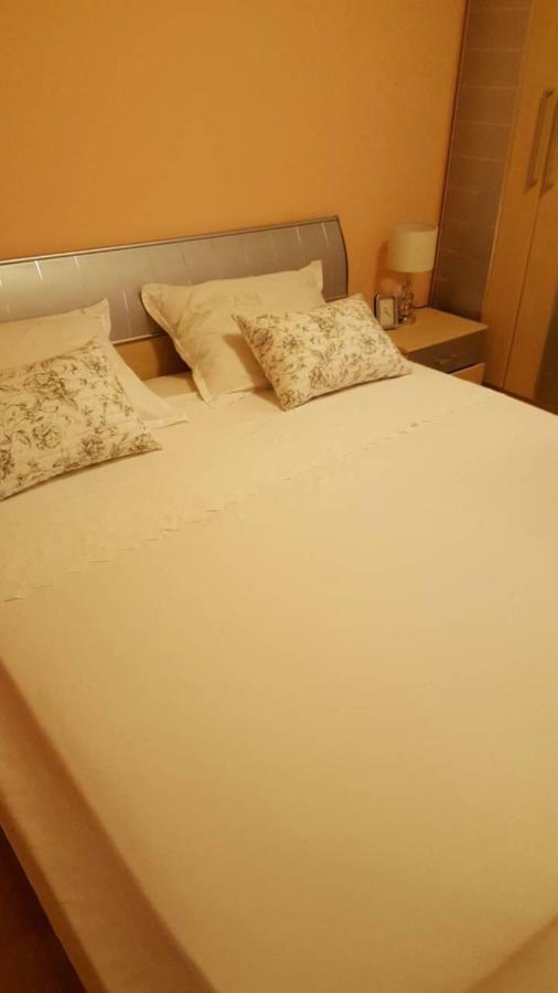 Ferienwohnung Apartman Luly Kaštela Exterior foto