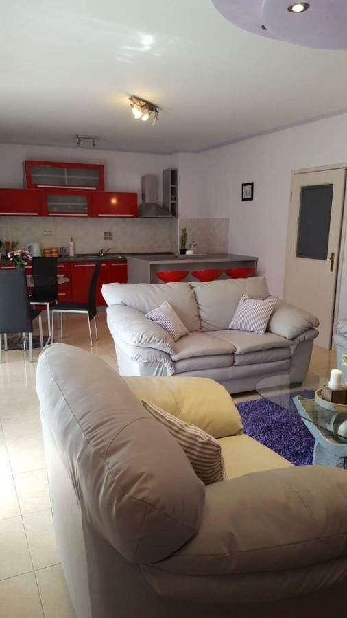 Ferienwohnung Apartman Luly Kaštela Exterior foto